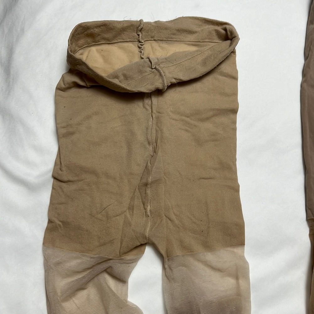 Tan/nude pantyhose bundle